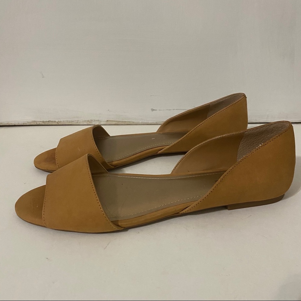 BCBGeneration nude flat sandals size 9